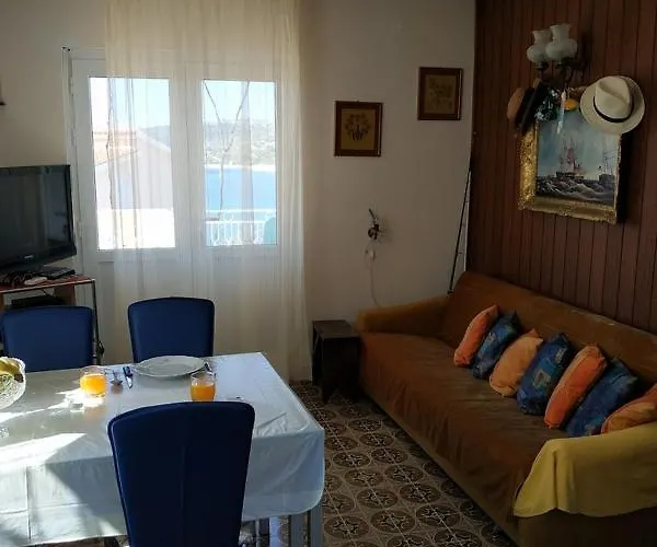 By The Sea Kanica, - 21093 *