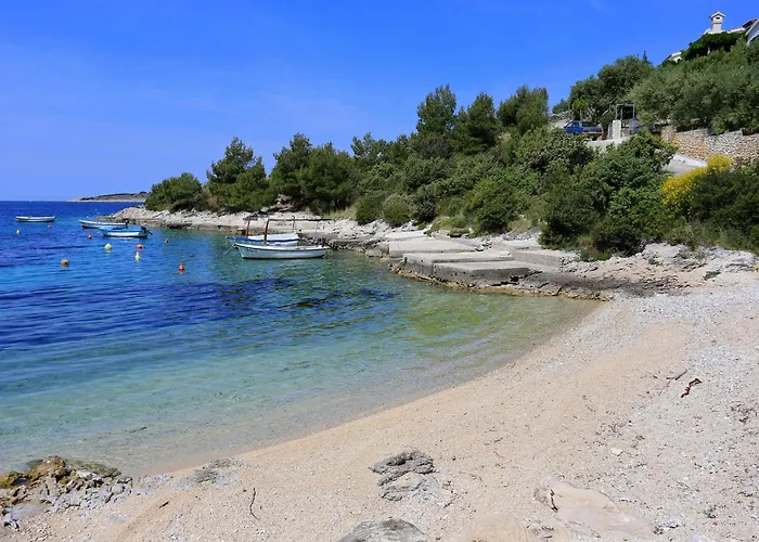 By The Sea Kanica, - 21093 *